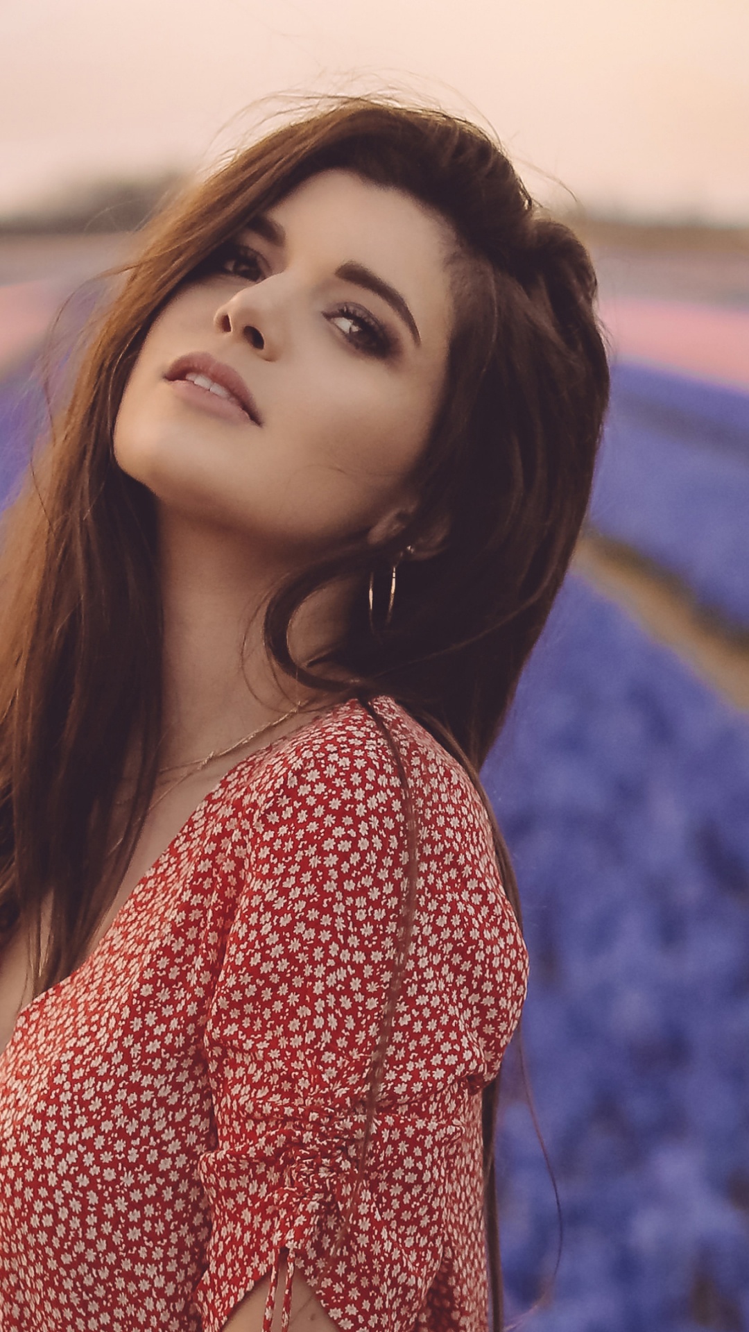 Обои лицо, голова, губа, глаз, пурпур в разрешении 1080x1920