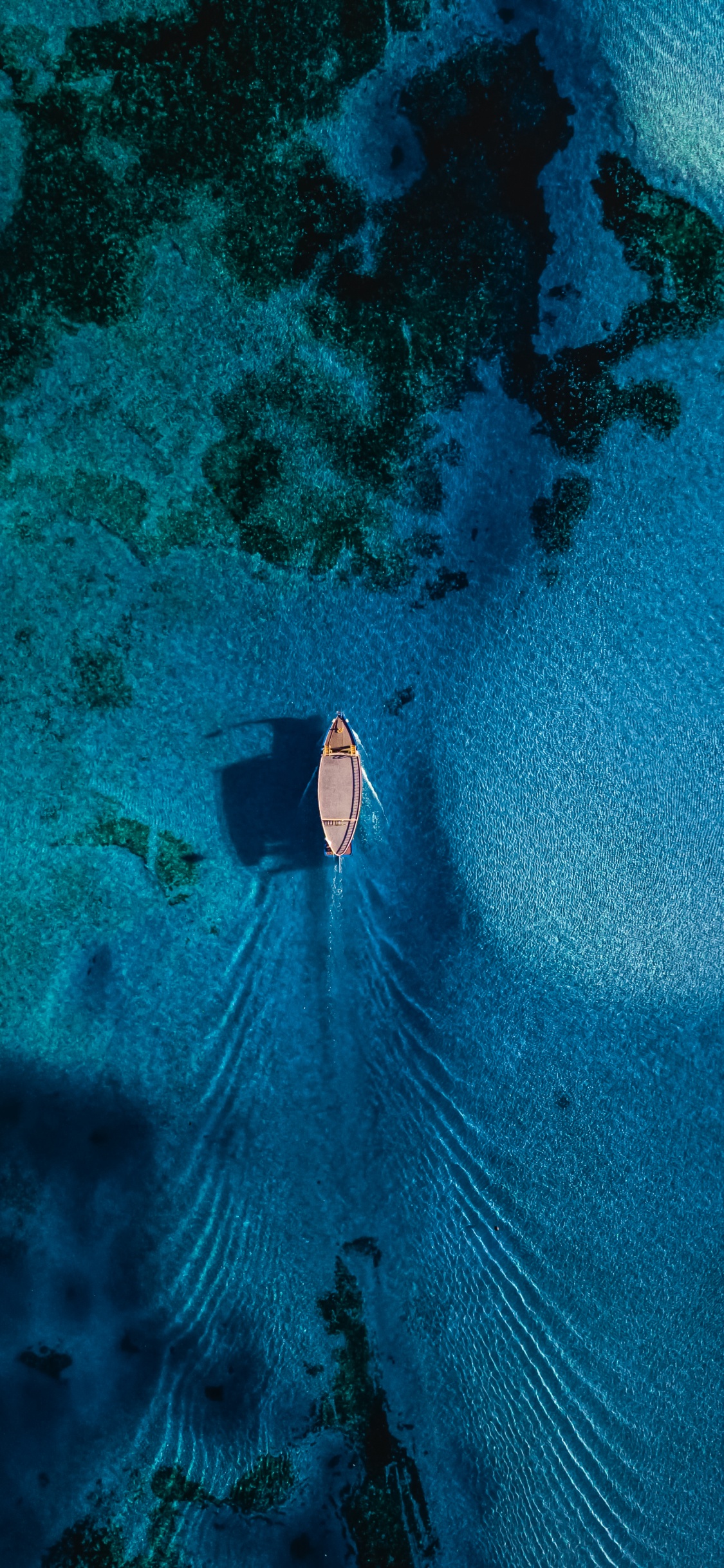 Обои подземные воды, вода, море, гидроресурсы, природа в разрешении 1125x2436