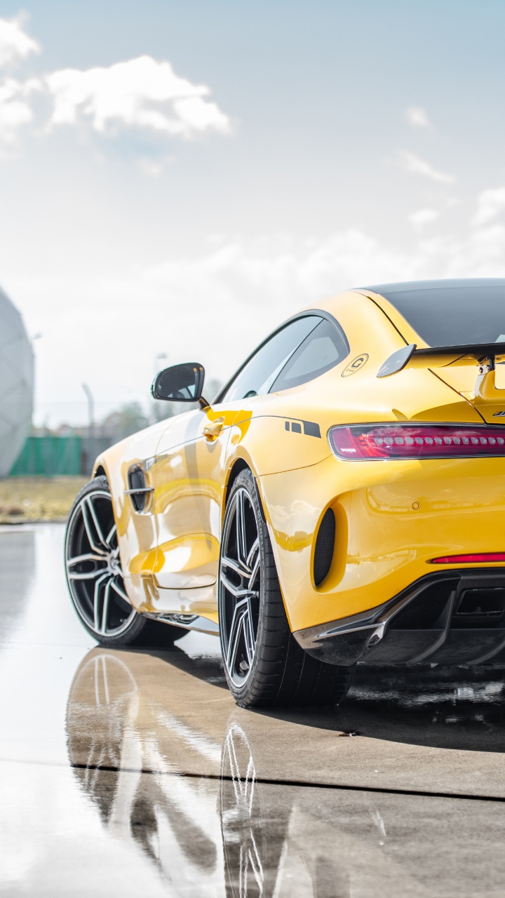 Обои авто, спорткар, суперкар, желтый, автомобильный экстерьер в разрешении 720x1280