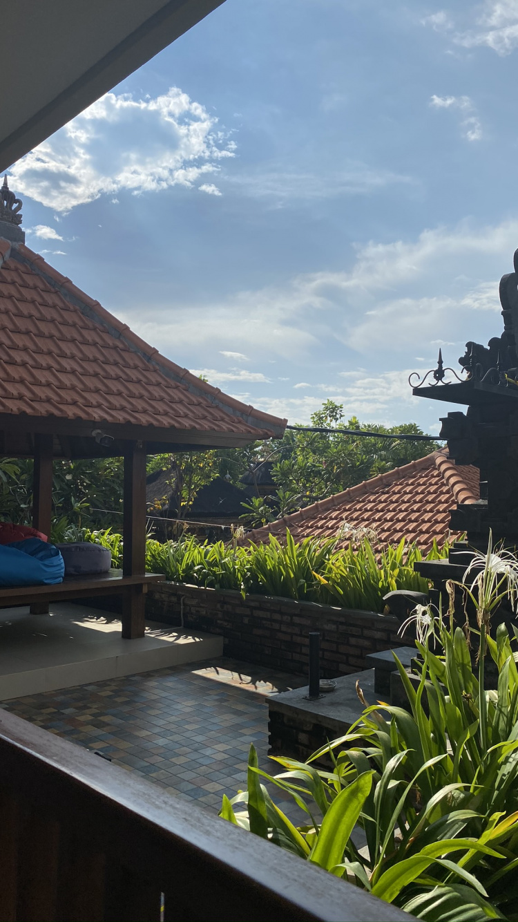 Обои крыша, туризм, водоем, природа, растительность в разрешении 750x1334