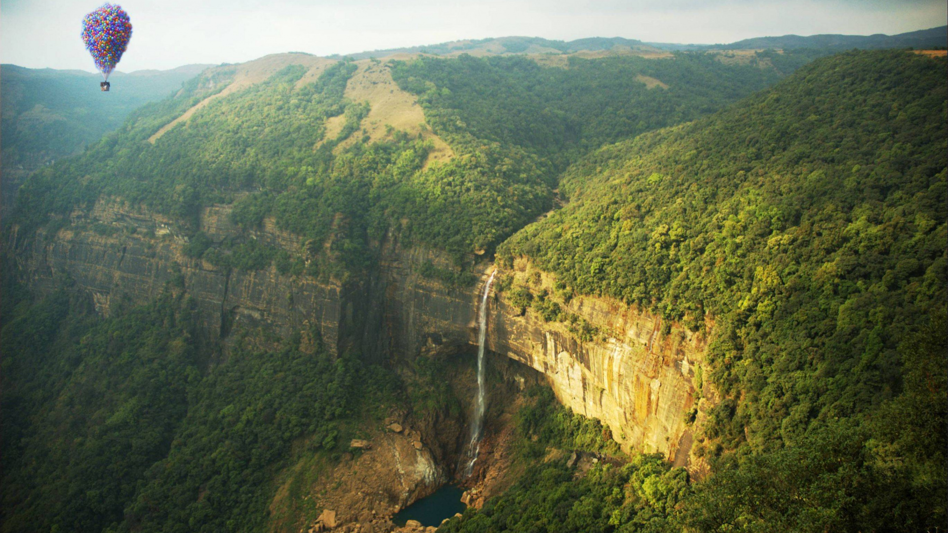 Обои Nohsngithiang Падает, водопад, горная станция, растительность, нагорье в разрешении 1920x1080