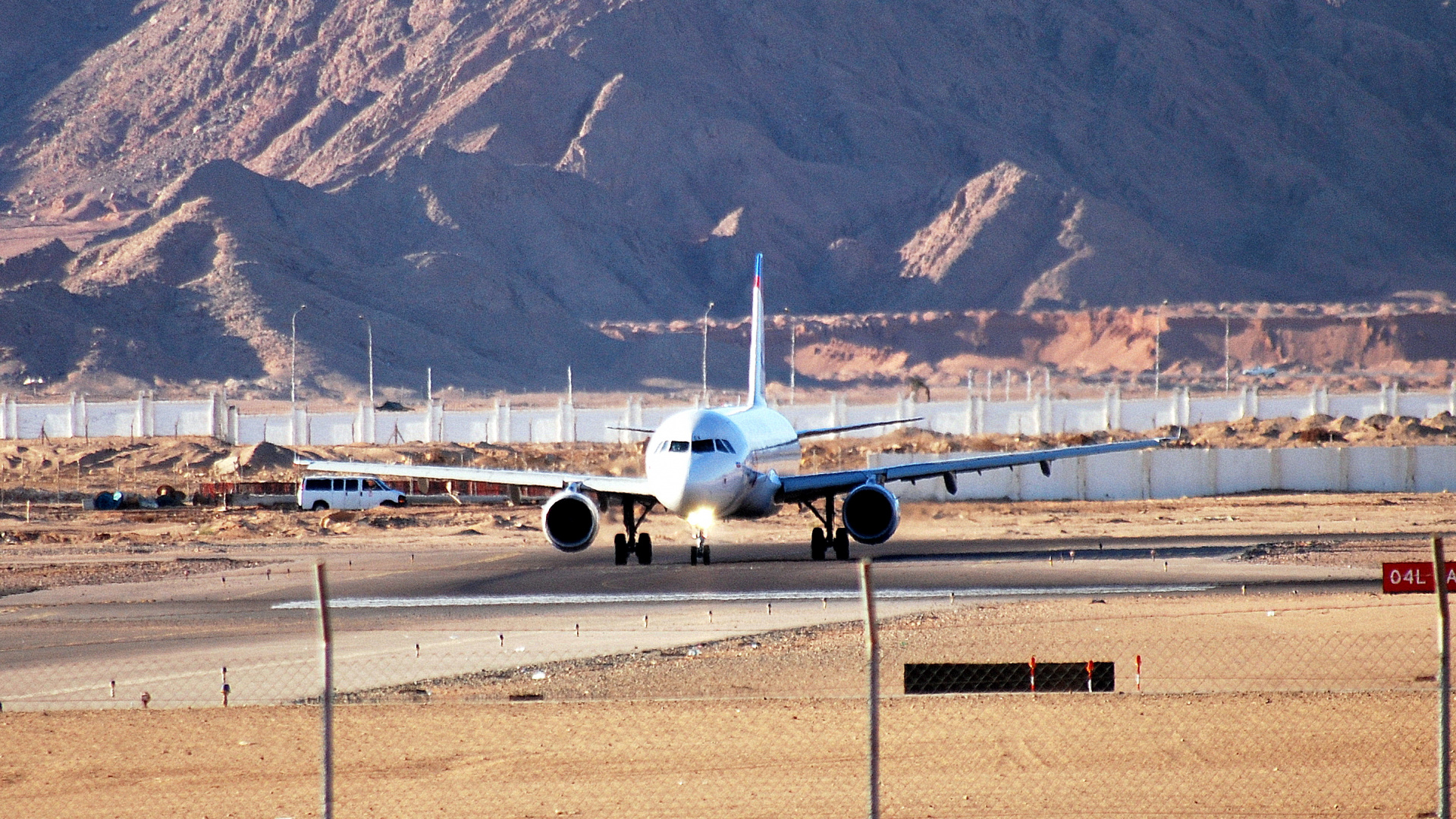 Обои авиакомпания, Аэробус, самолет, авиалайнер, воздушное путешествие в разрешении 1920x1080