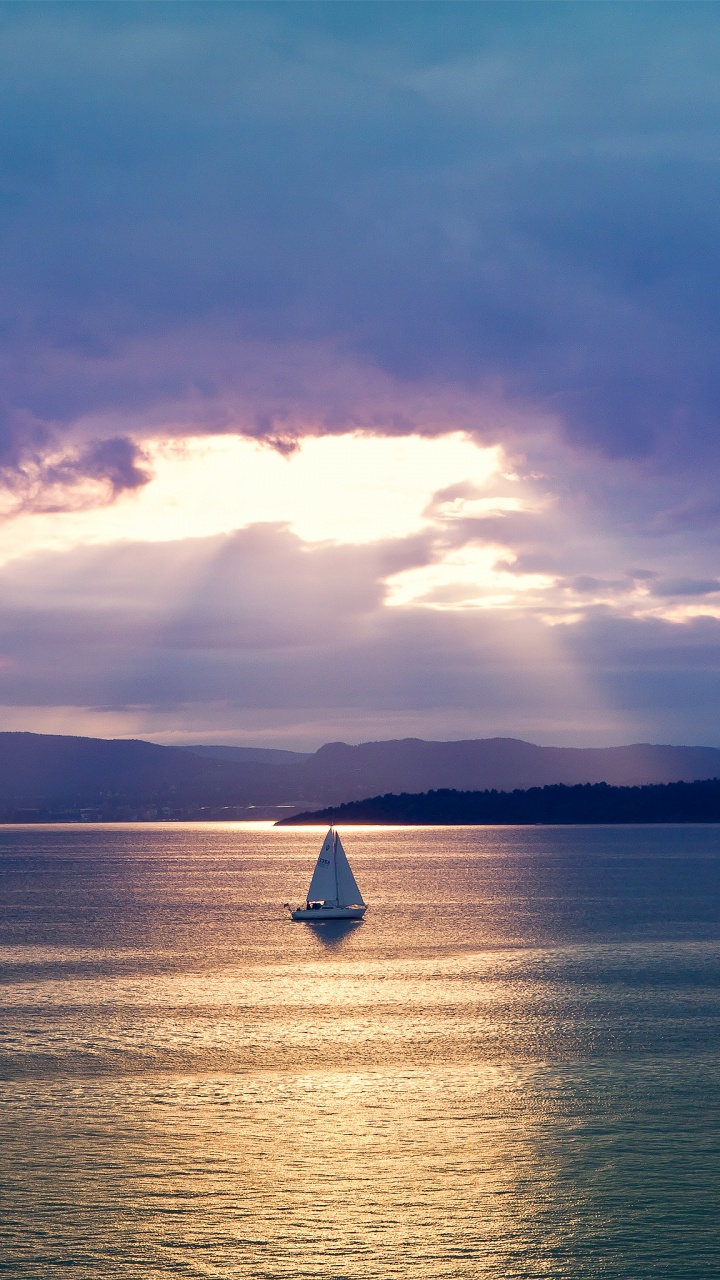 Обои спокойная атмосфера, облако, вода, гидроресурсы, атмосфера в разрешении 720x1280