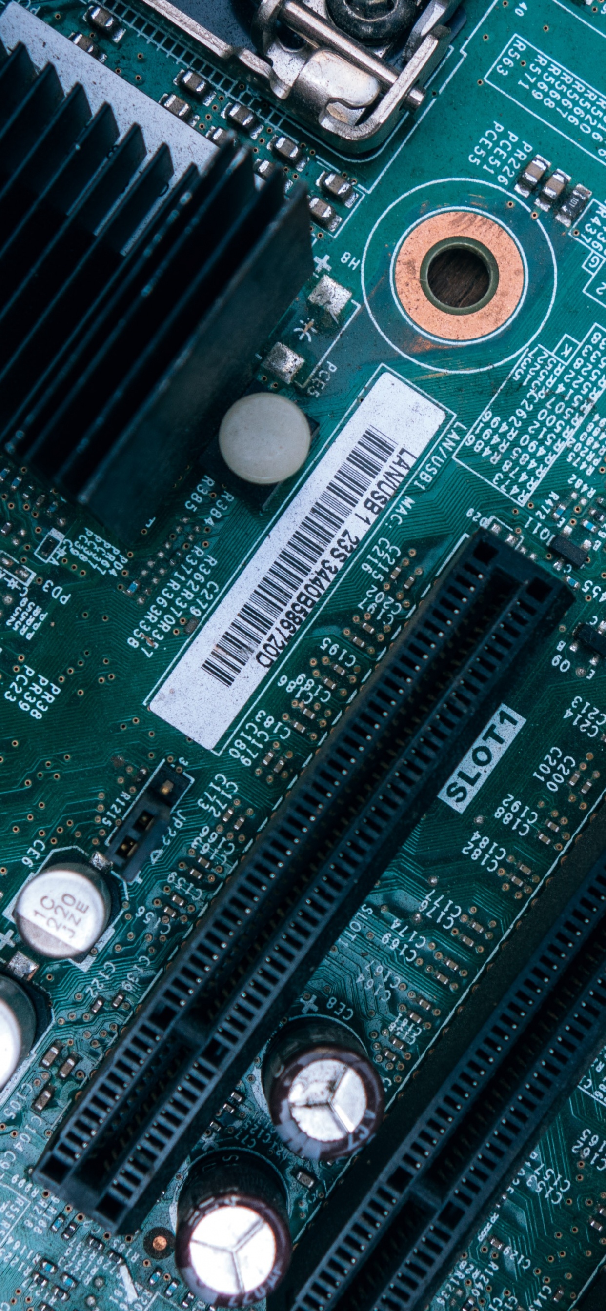 Обои материнская плата, электроника, электронная техника, электронный компонент, технологии в разрешении 1242x2688