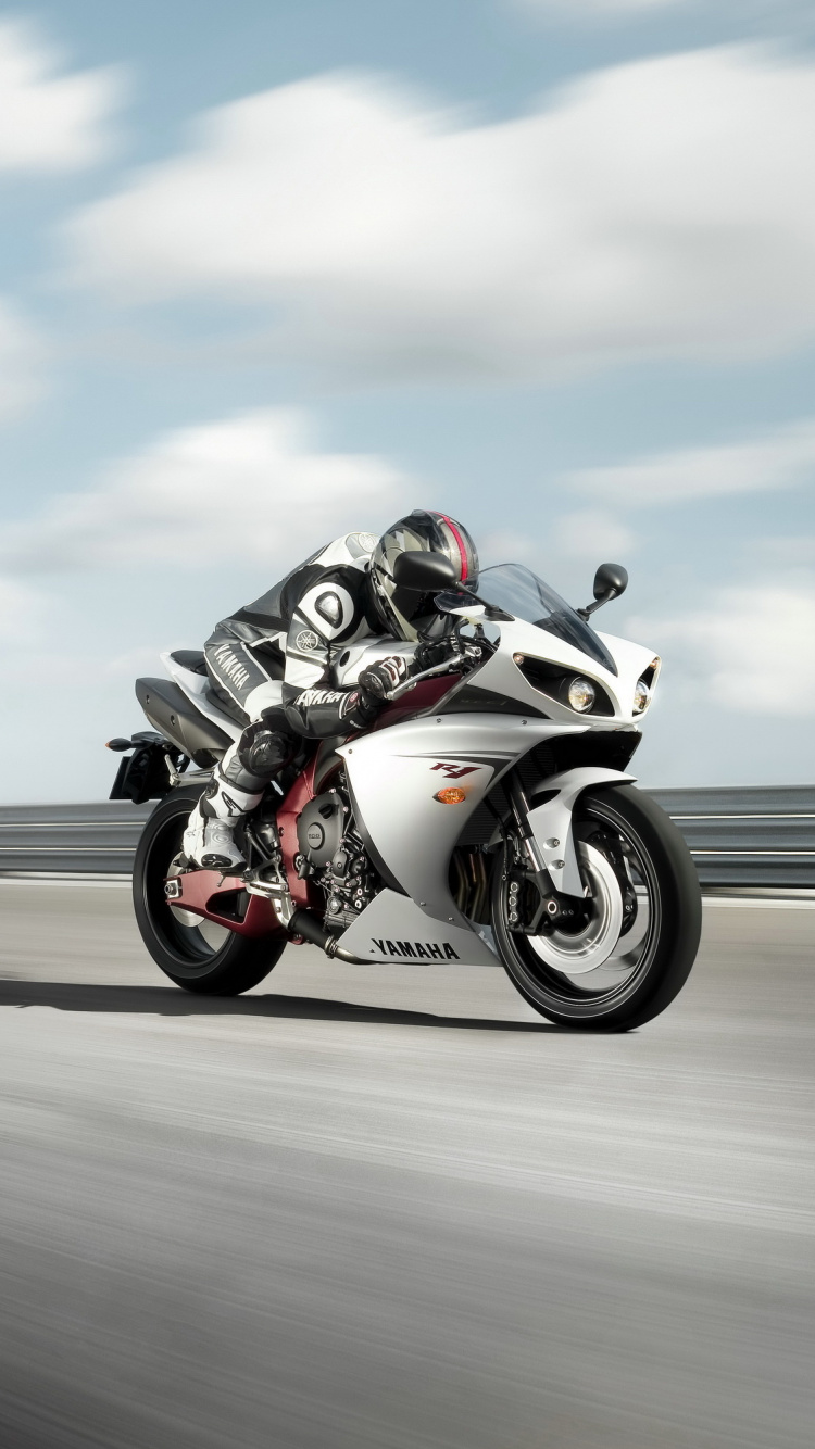Обои Ямаха мотор Компани, мотоцикл, мотоспорт, авто, гоночный в разрешении 750x1334