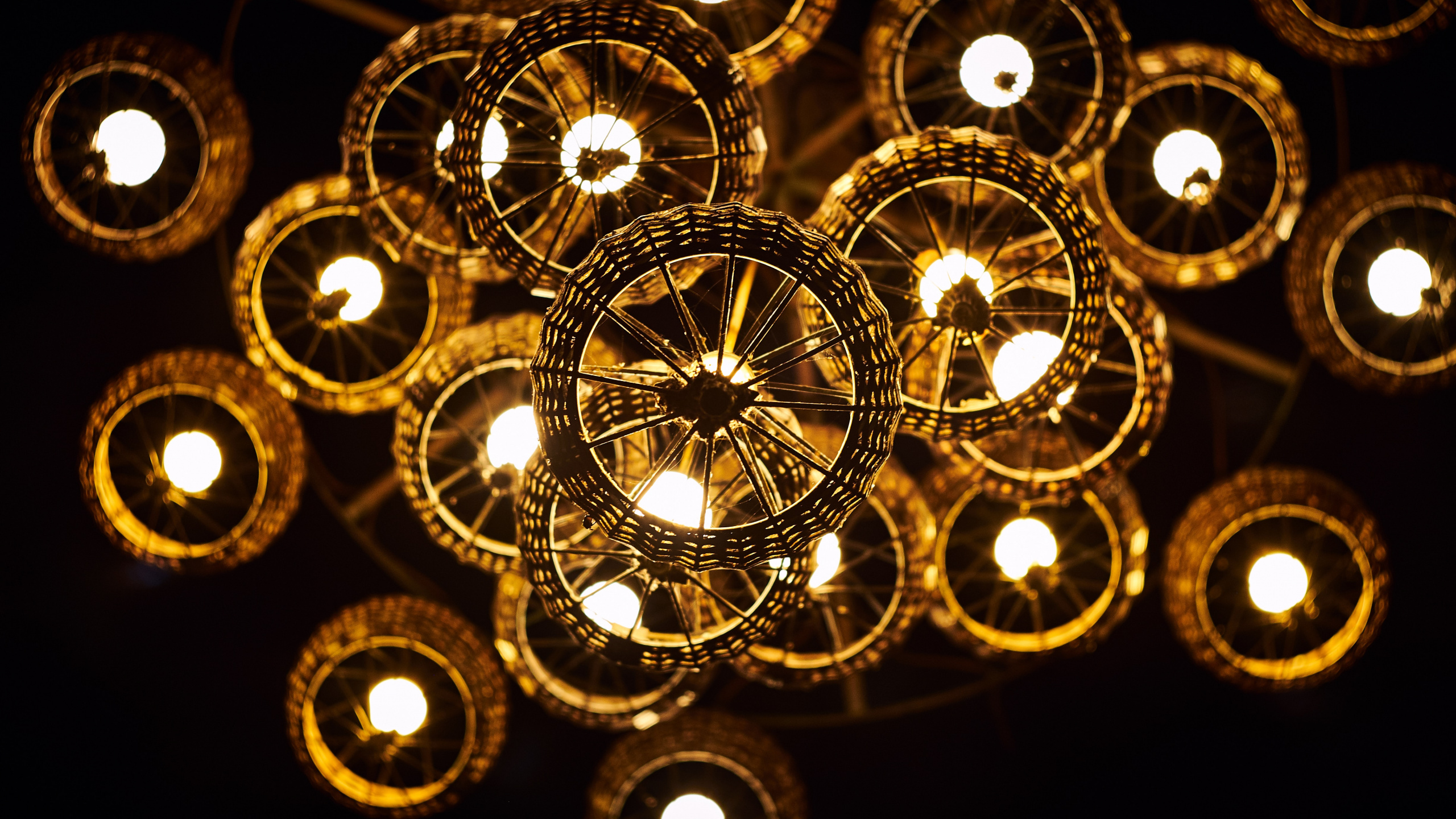 Обои освещение, Круг м RV-парк кемпинг, люстра, круг, потолок в разрешении 2560x1440