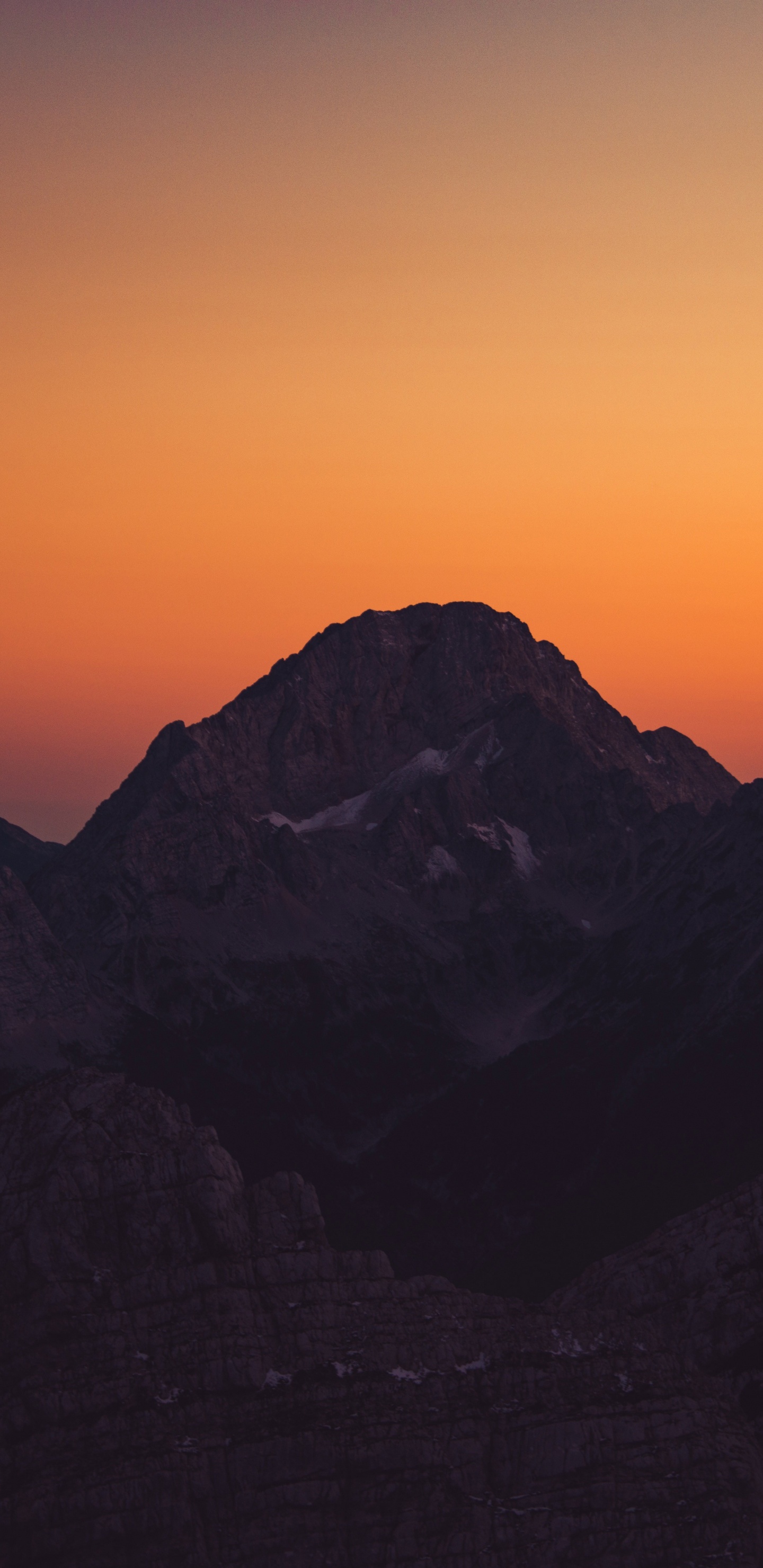 Обои закат, горный рельеф, гора, горный хребет, облако в разрешении 1440x2960