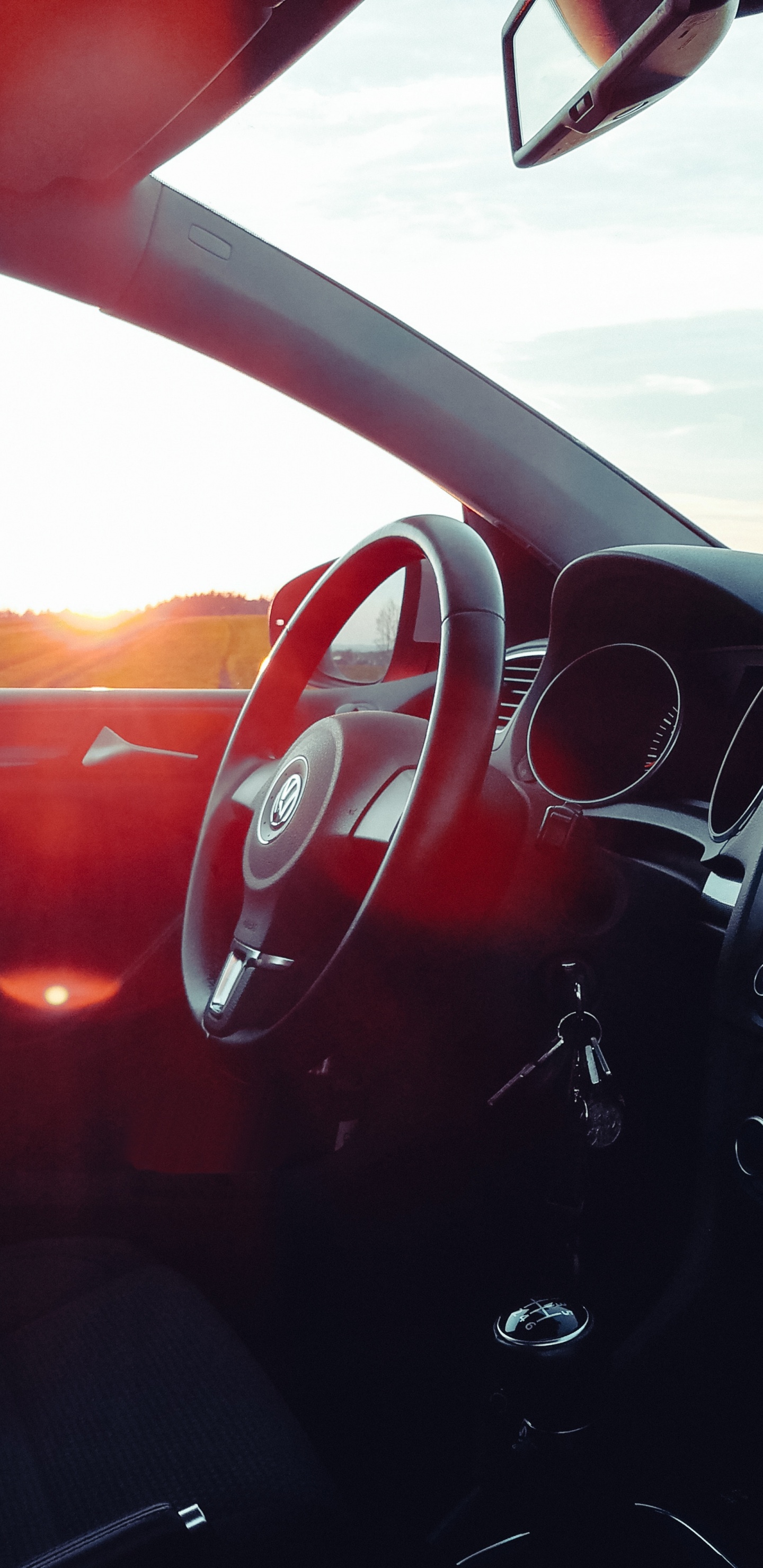 Обои Фольксваген, авто, Фольксваген гольф, рулевое колесо, красный цвет в разрешении 1440x2960