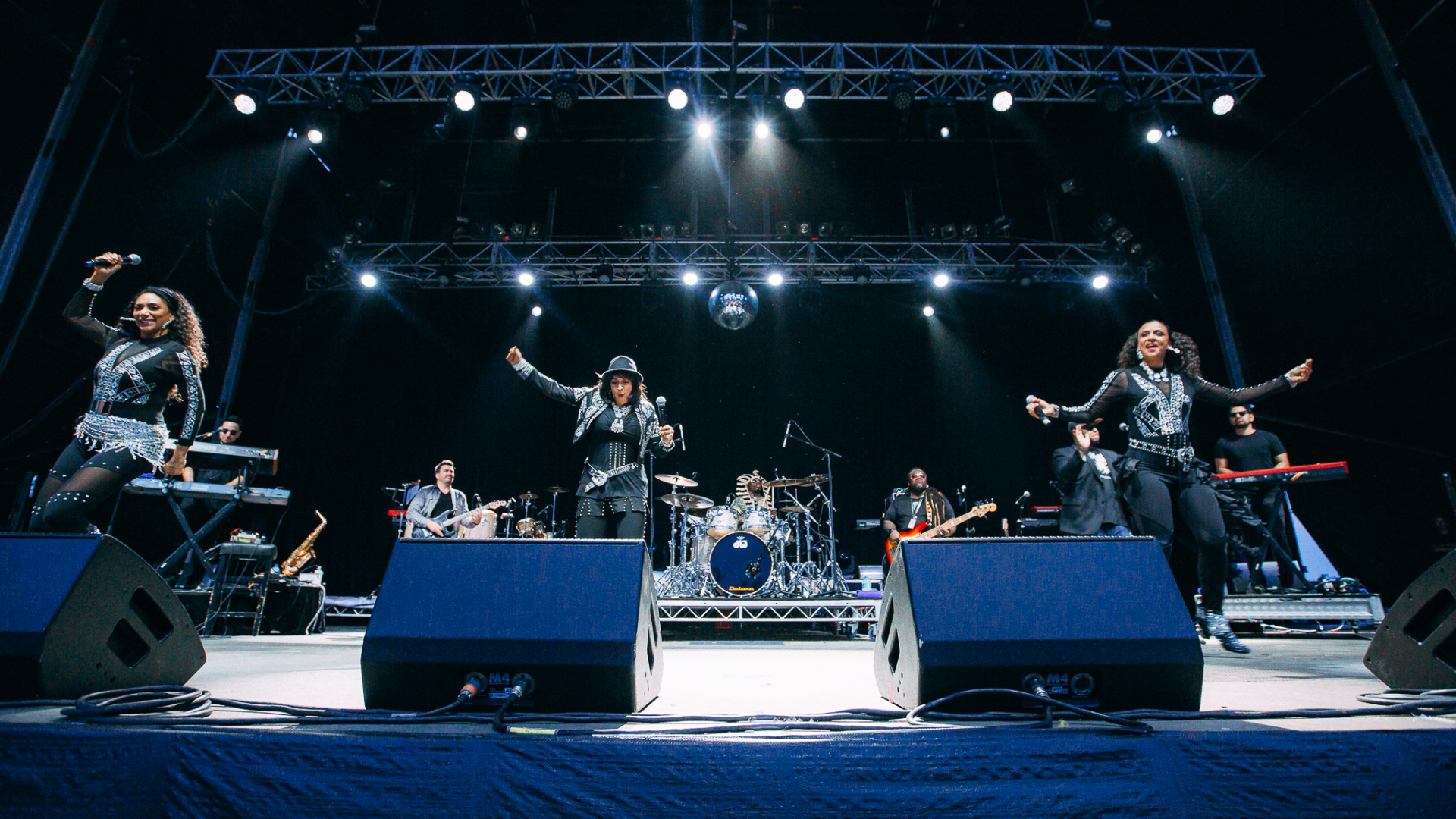 Обои этап, оркестр, музыкант, рокконцерт, развлечение в разрешении 1920x1080