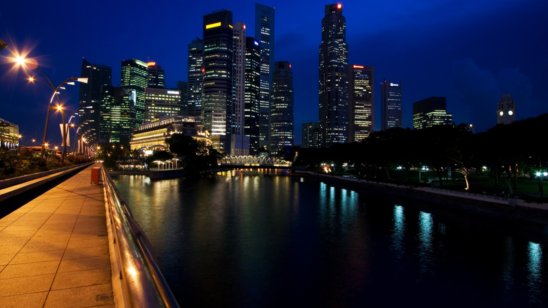 Обои город, небоскреб, ночь, городской пейзаж, городской район в разрешении 1920x1080