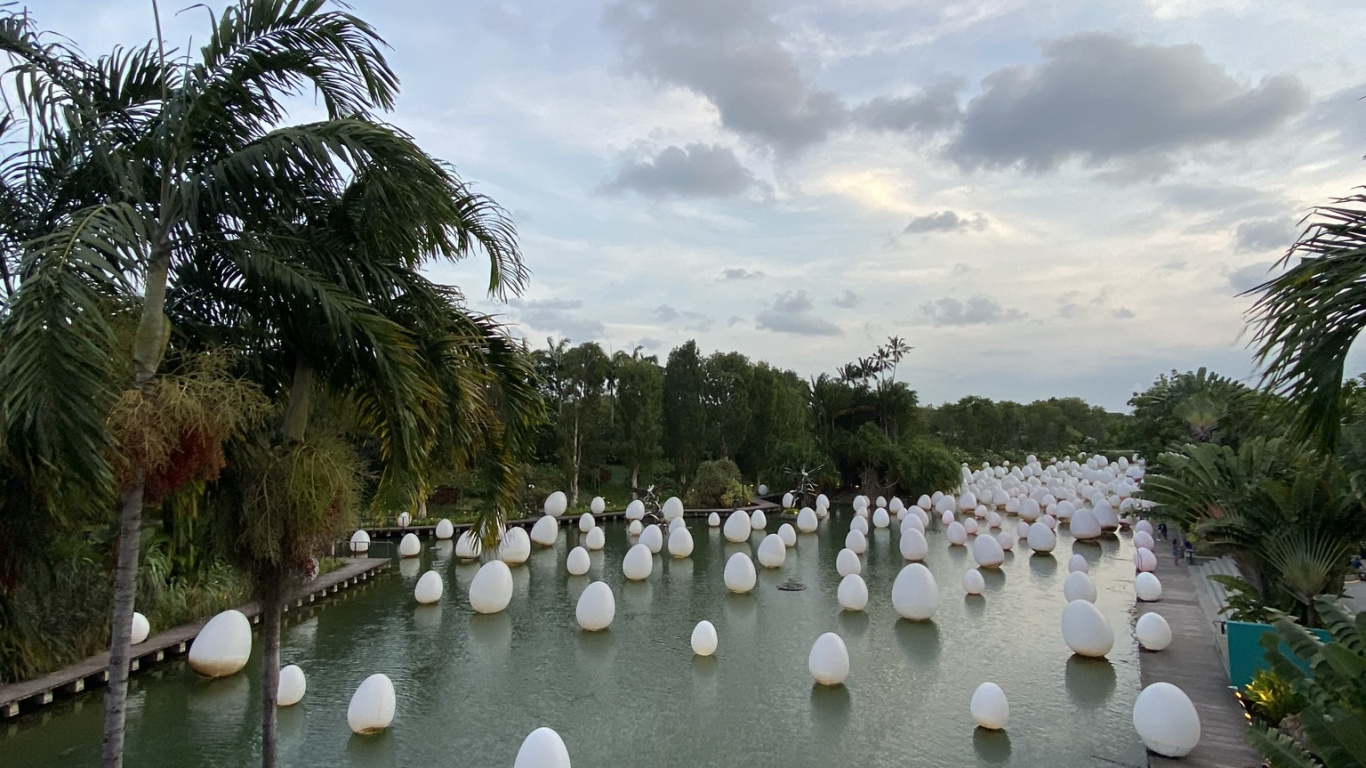 Обои водоем, водный путь, гидроресурсы, Банк, водоток в разрешении 1366x768