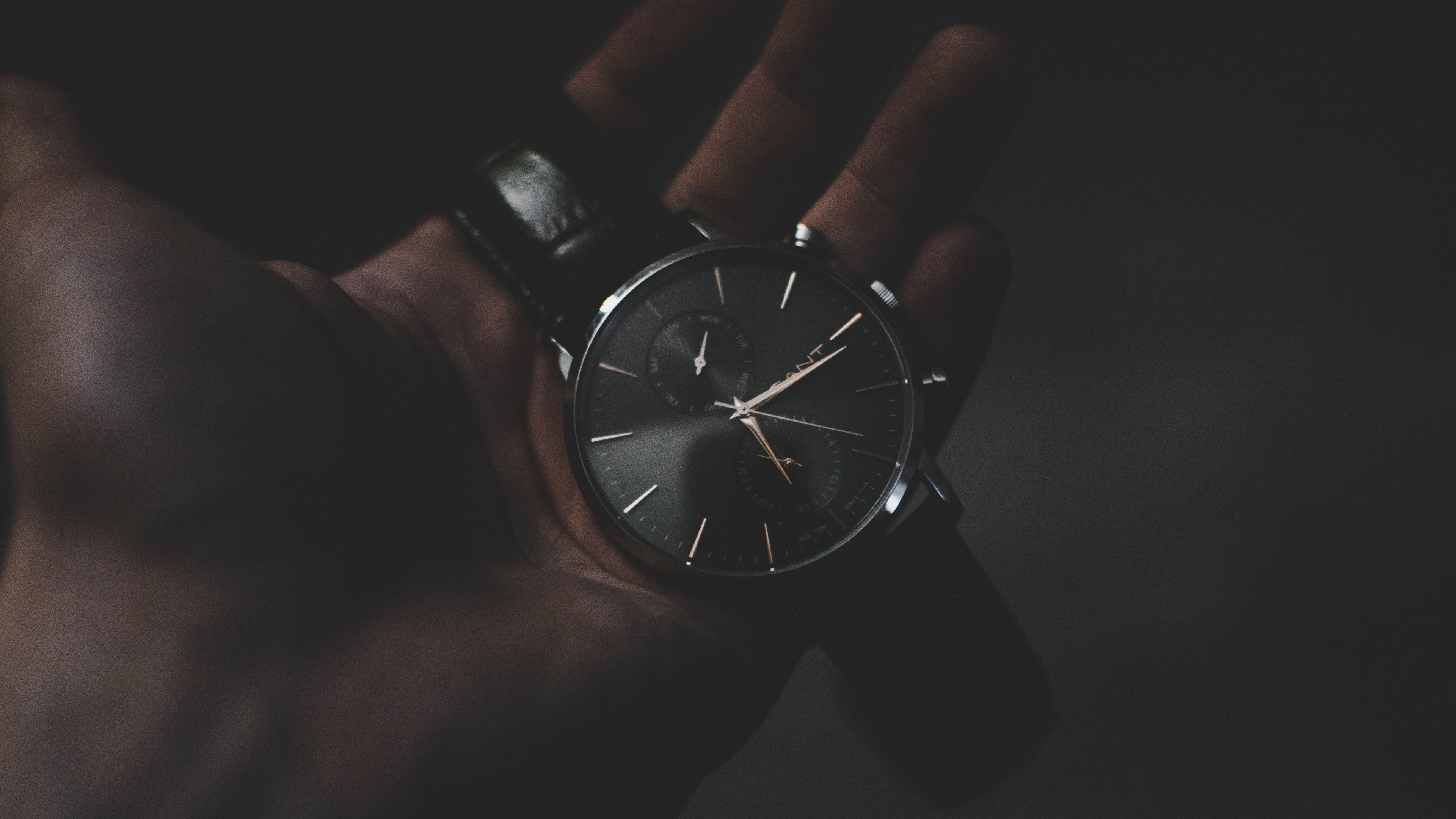 Обои темнота, модный аксессуар, наручные, часы, часы аксессуар в разрешении 3840x2160