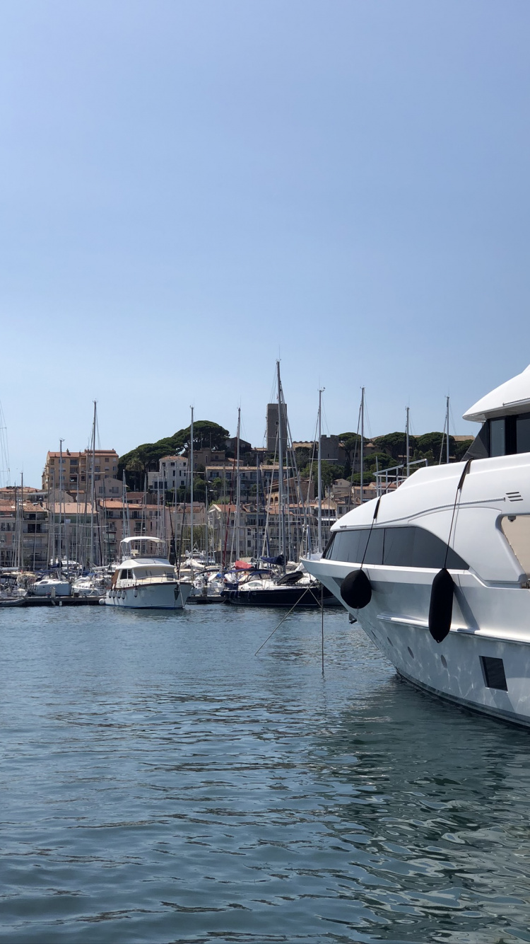 Обои Марина, перевозка воды, паром, лодка, теплоход в разрешении 750x1334