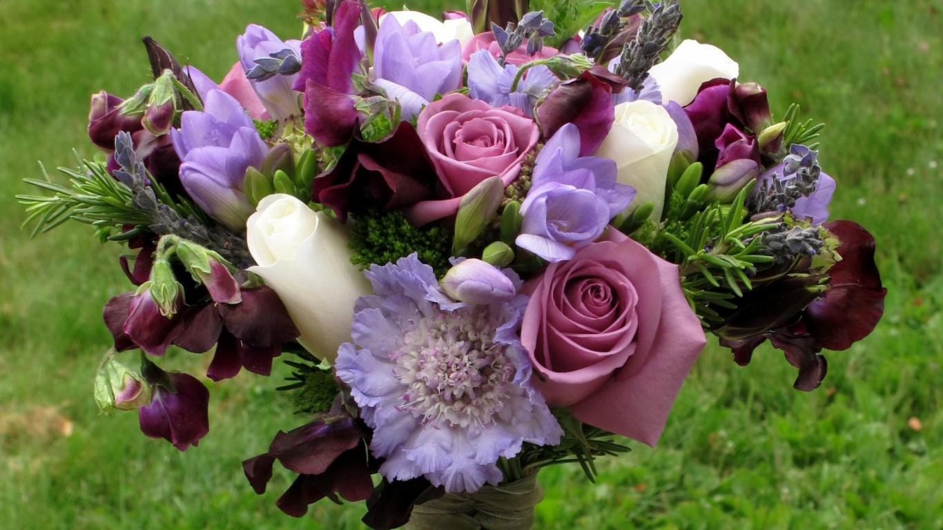 Обои цветочный букет, цветочный дизайн, флористика, флористики, срезанные цветы в разрешении 1366x768