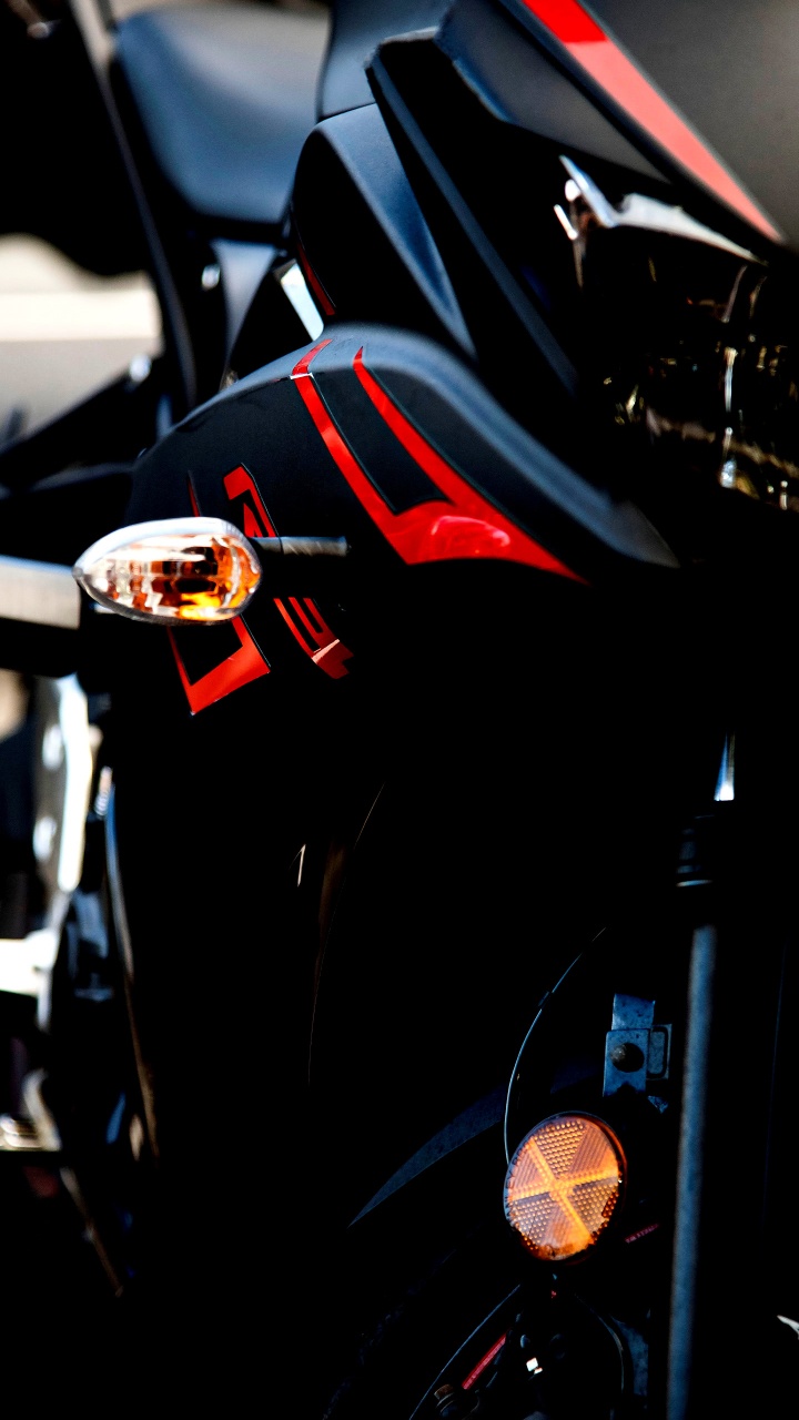 Обои легковые автомобили, КТМ, мотоцикл, наклейка, Оранжевый цвет в разрешении 720x1280