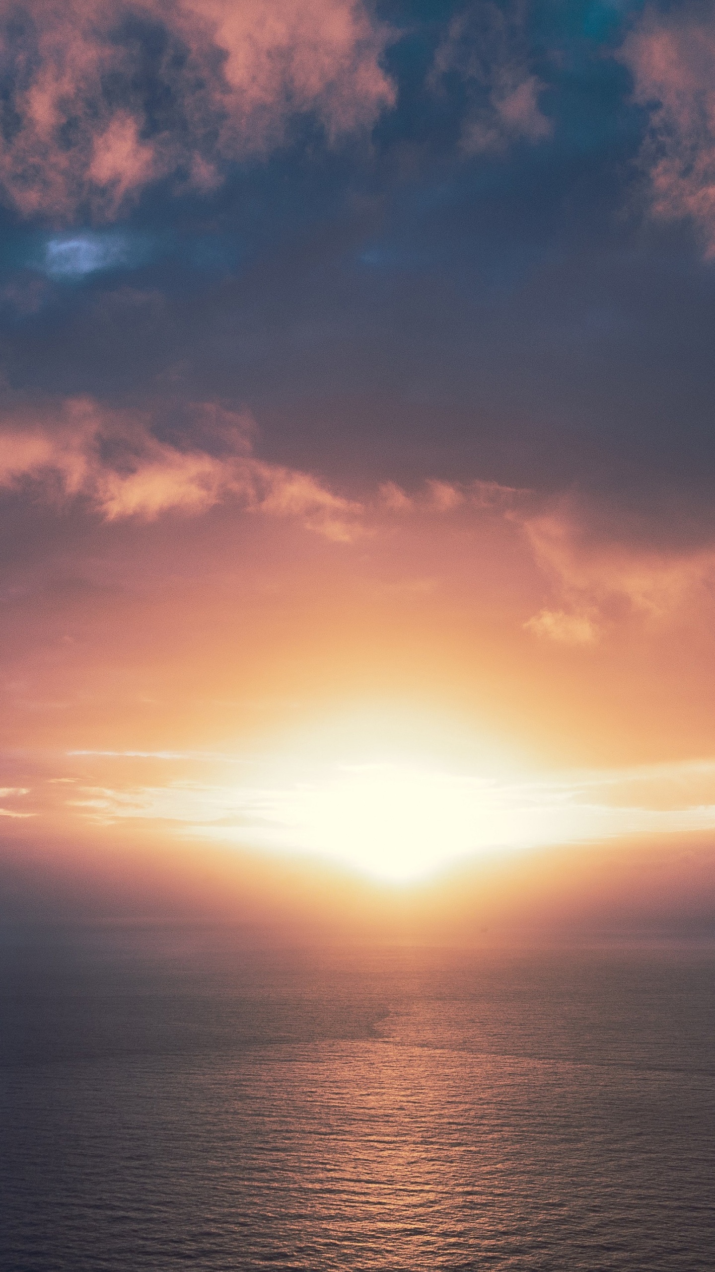 Обои облако, вода, атмосфера, гидроресурсы, послесвечение в разрешении 1440x2560