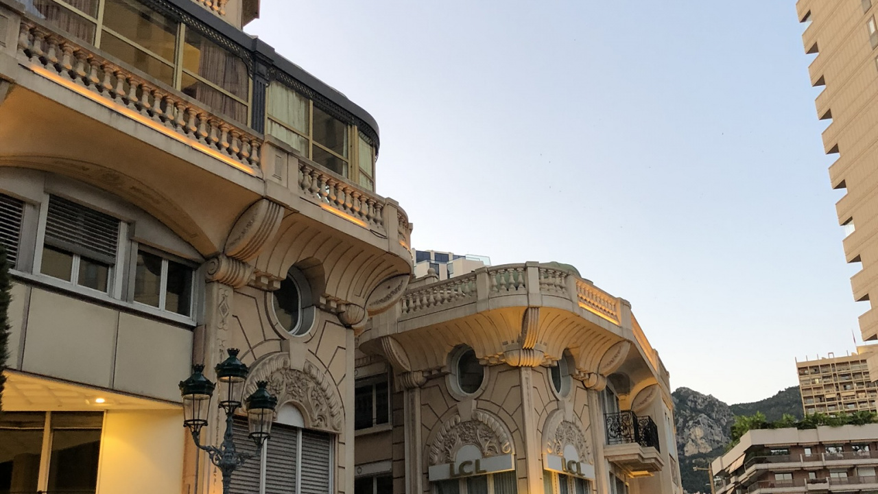 Обои квартира, архитектура, окно, Король, соседство в разрешении 1280x720