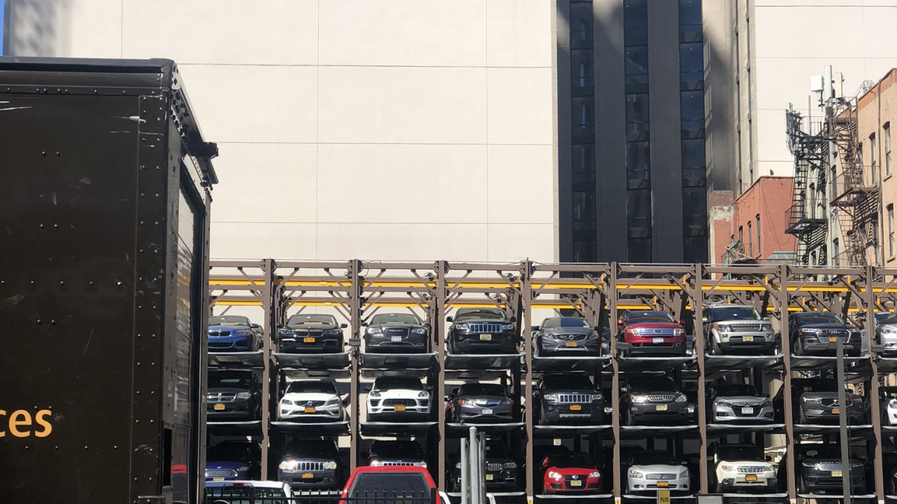 Обои Король, автомобильное освещение, автомобильный экстерьер, транспорт, автомобильный стояночный свет в разрешении 1280x720