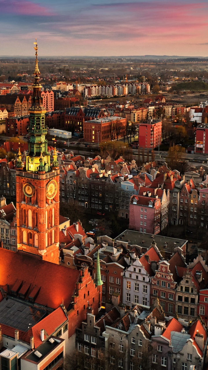 Обои городской район, Gdask, здание, облако, мир в разрешении 720x1280