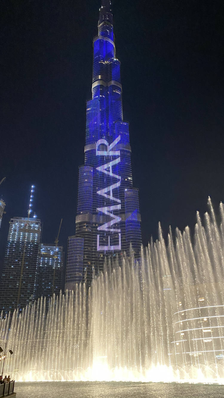 Обои Дубай, Бурдж Халифа, ориентир, фонтан, город в разрешении 750x1334