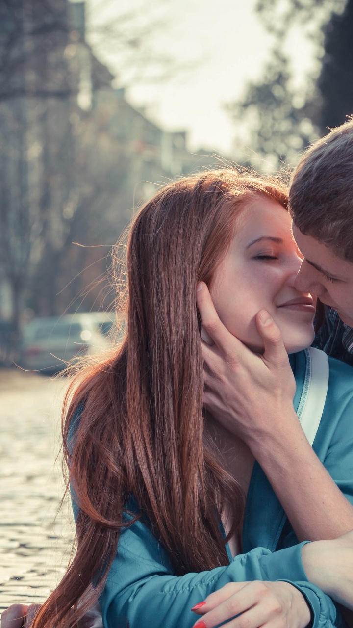 Обои медовый месяц, роман, сотовый телефон, любовь, взаимодействие в разрешении 720x1280