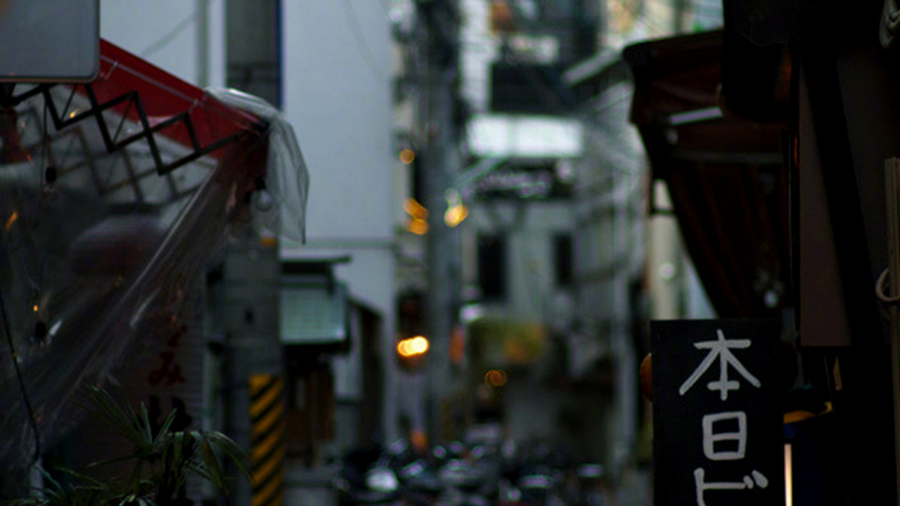 Обои аниме, Какаши Хатаке, здание, инфраструктура, освещение в разрешении 1280x720