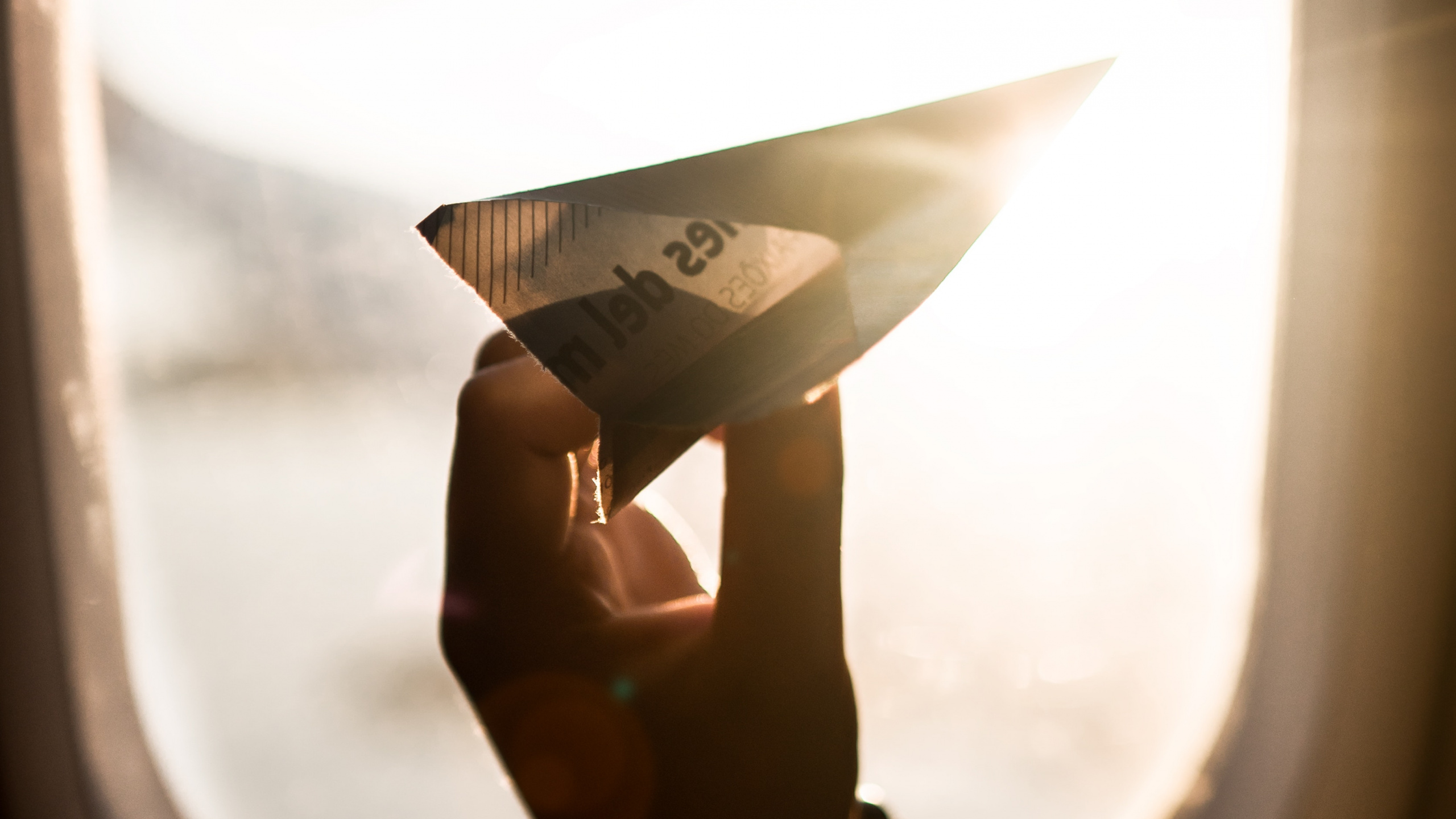 Обои путешествие, пассажир, полет, авиакомпания, рука в разрешении 2560x1440