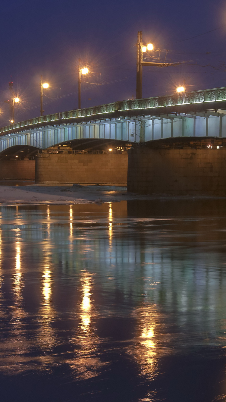 Обои Литейным Мостом, мост, ночь, вода, отражение в разрешении 750x1334