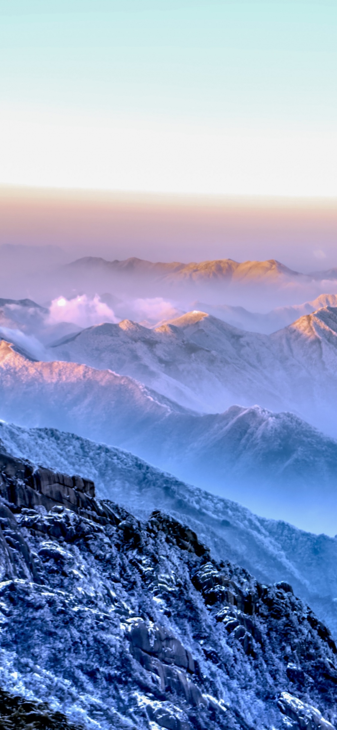 Обои гора, Carrauntoohil, горный хребет, атмосфера, природа в разрешении 1125x2436