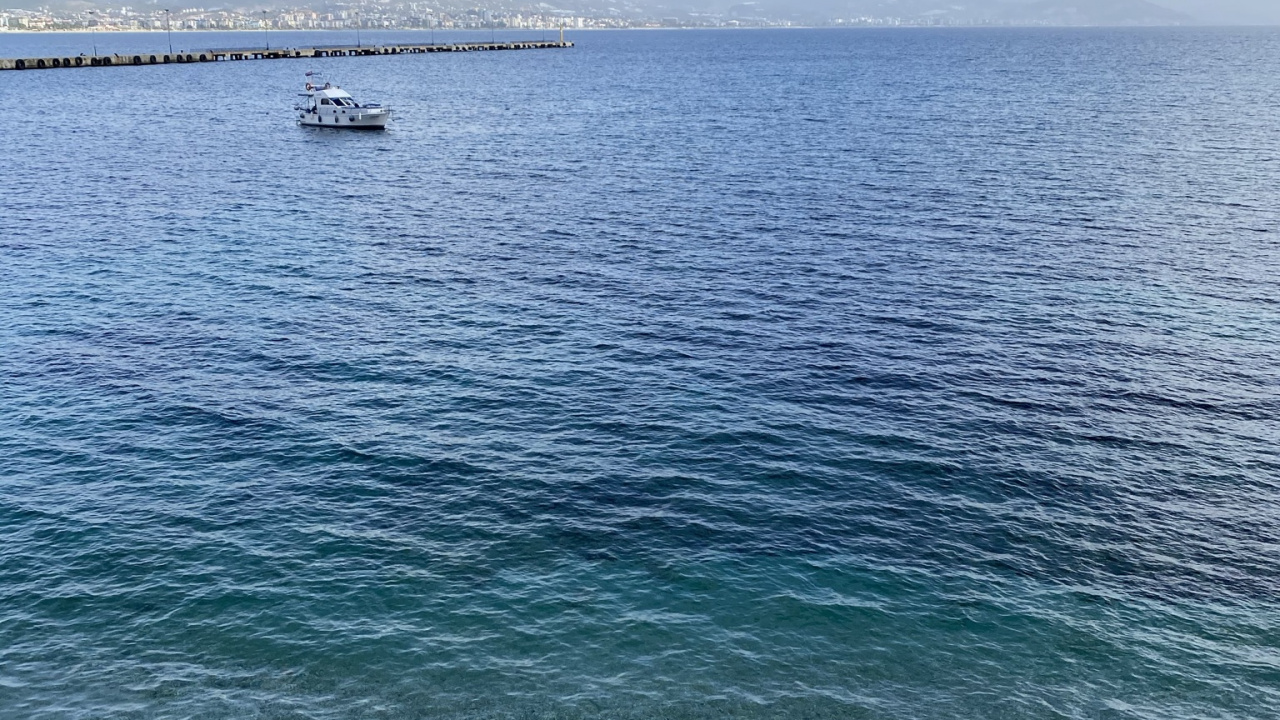 Обои кизилкуле, облако, вода, гидроресурсы, лодка в разрешении 1280x720