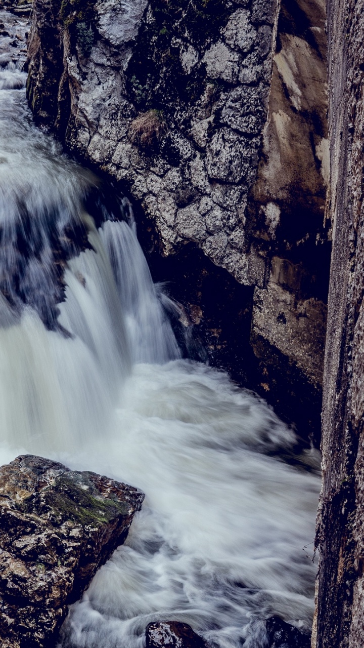 Обои водопад, водоем, вода, природа, водоток в разрешении 720x1280