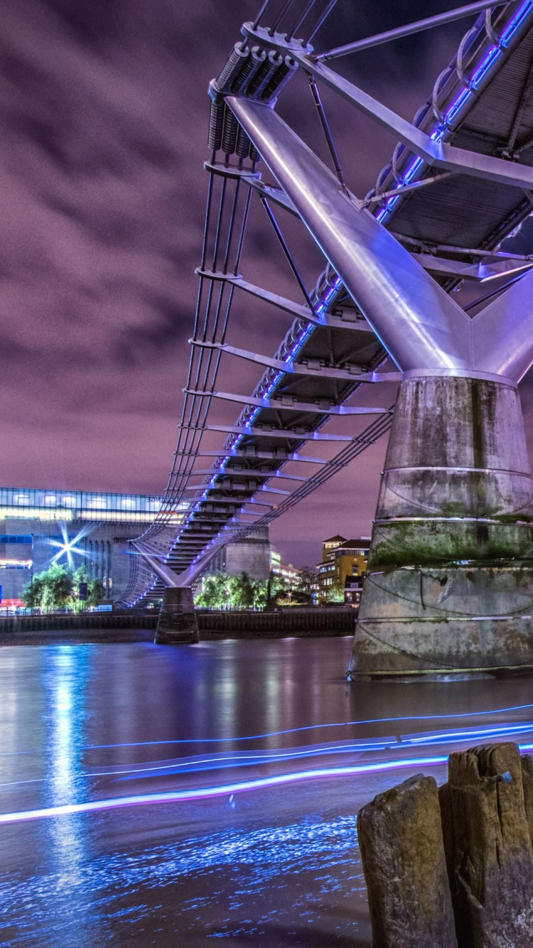 Обои городской пейзаж, архитектура, мост, ориентир, отражение в разрешении 750x1334