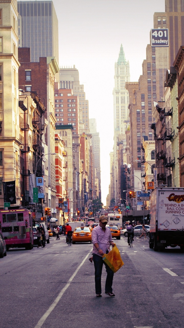 Обои улица, город, городской район, дорога, переулок в разрешении 720x1280