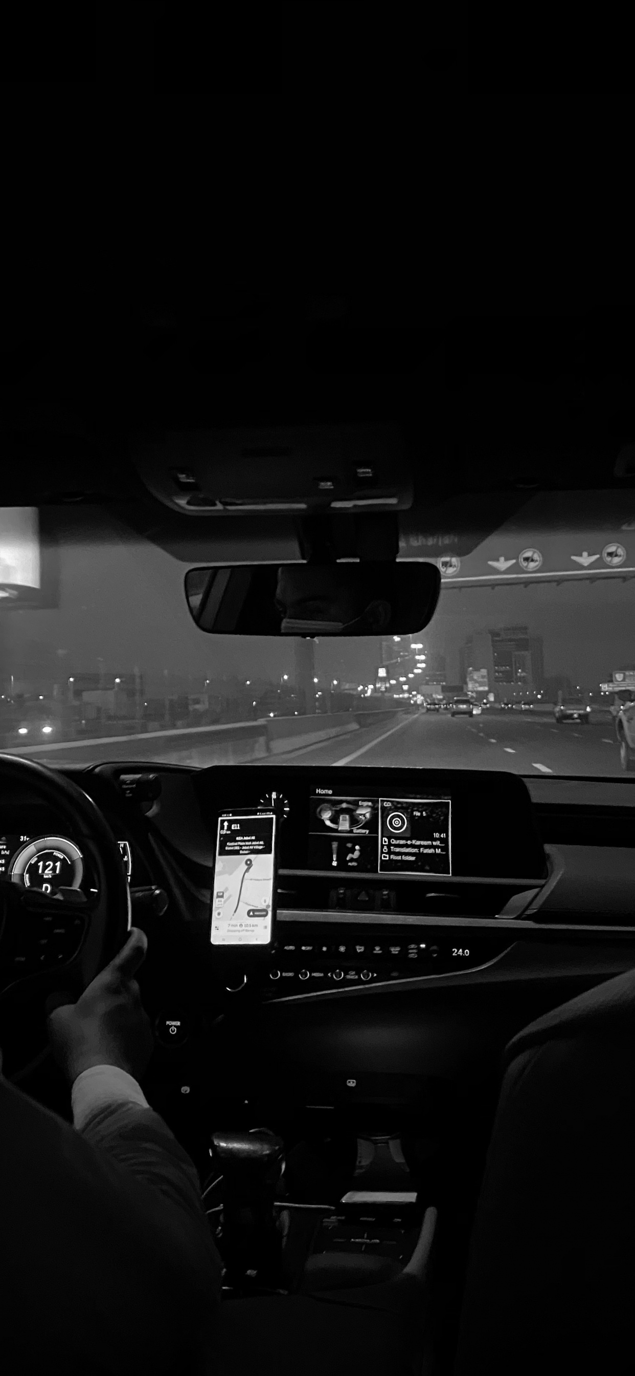 Обои свет, Король, автомобильное зеркало, стекло, зеркало заднего вида в разрешении 1242x2688