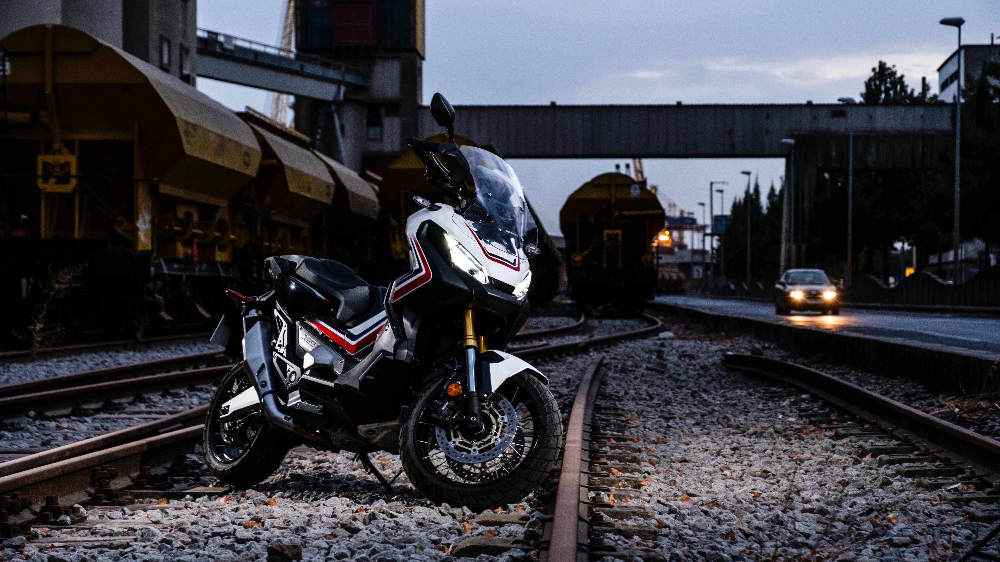 Обои мотоцикл, велосипед, транспорт, трек, автомобильные запчасти в разрешении 3840x2160