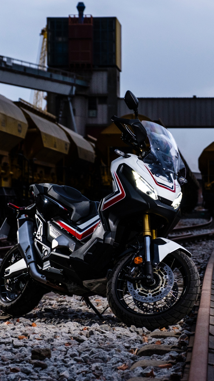 Обои мотоцикл, велосипед, транспорт, трек, автомобильные запчасти в разрешении 750x1334