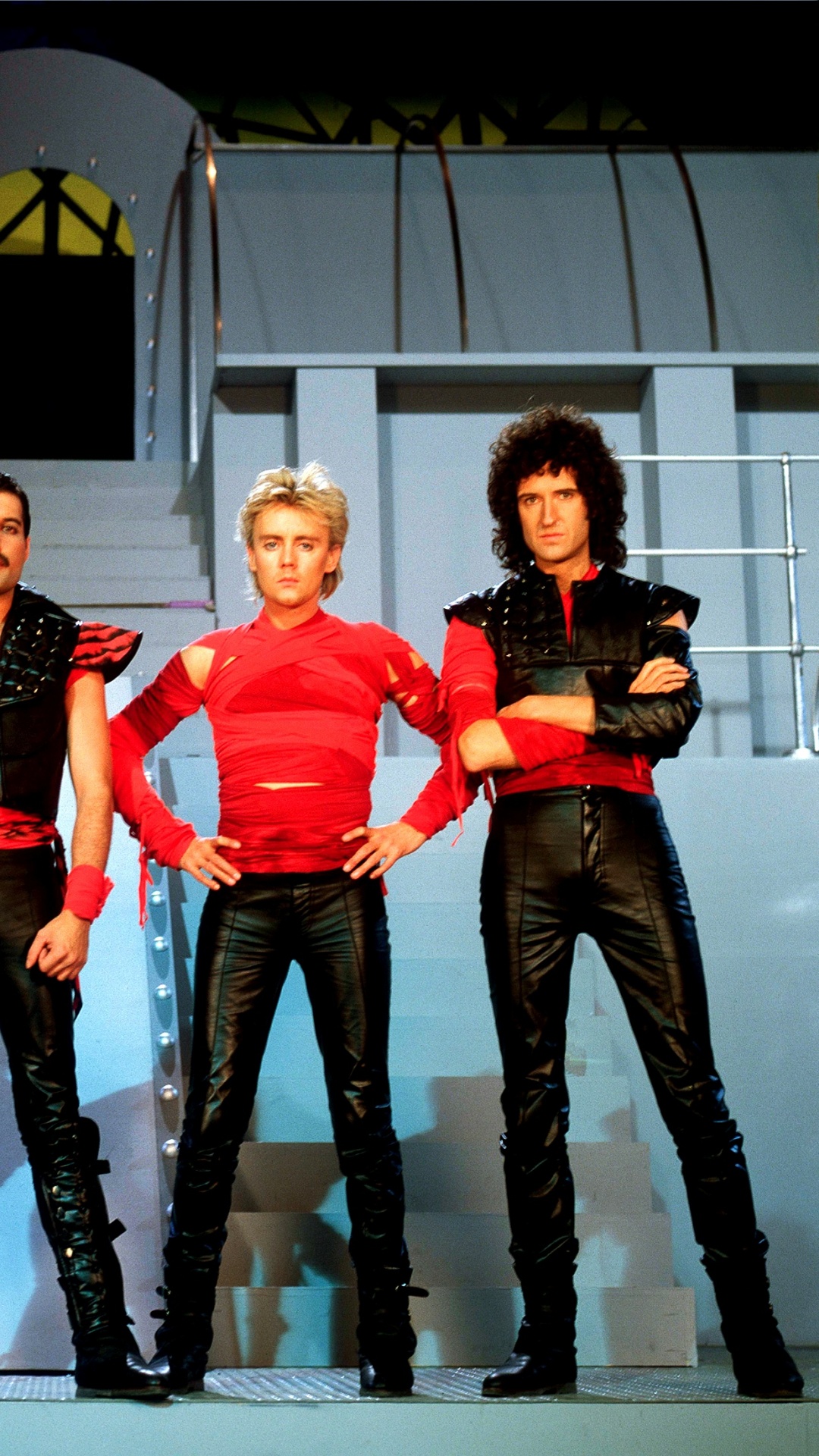 Обои Фредди Меркьюри, Королева, костюм, материал, королева 1984 в разрешении 1080x1920