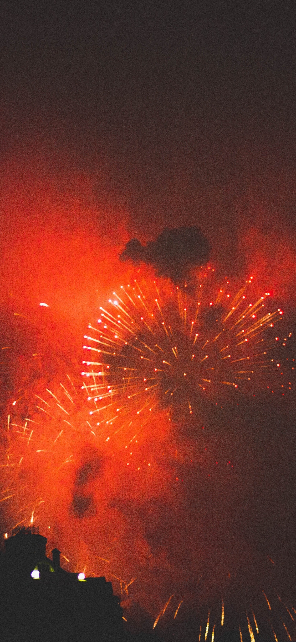 Обои салют, дивали, канун Нового года, полночь, ночь в разрешении 1242x2688