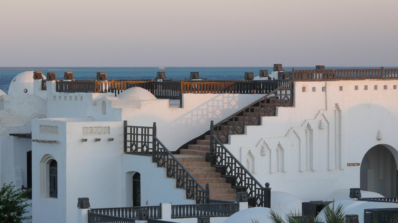 Обои Хургада, прибежище, свойство, здание, фасад в разрешении 1366x768