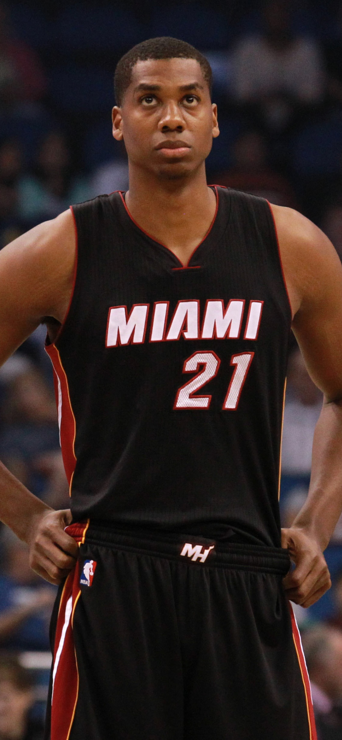 Обои Хассан Уайтсайд, Майами тепла, Сезон НБА 201516, Даллас Маверикс, Баскетбол в разрешении 1125x2436