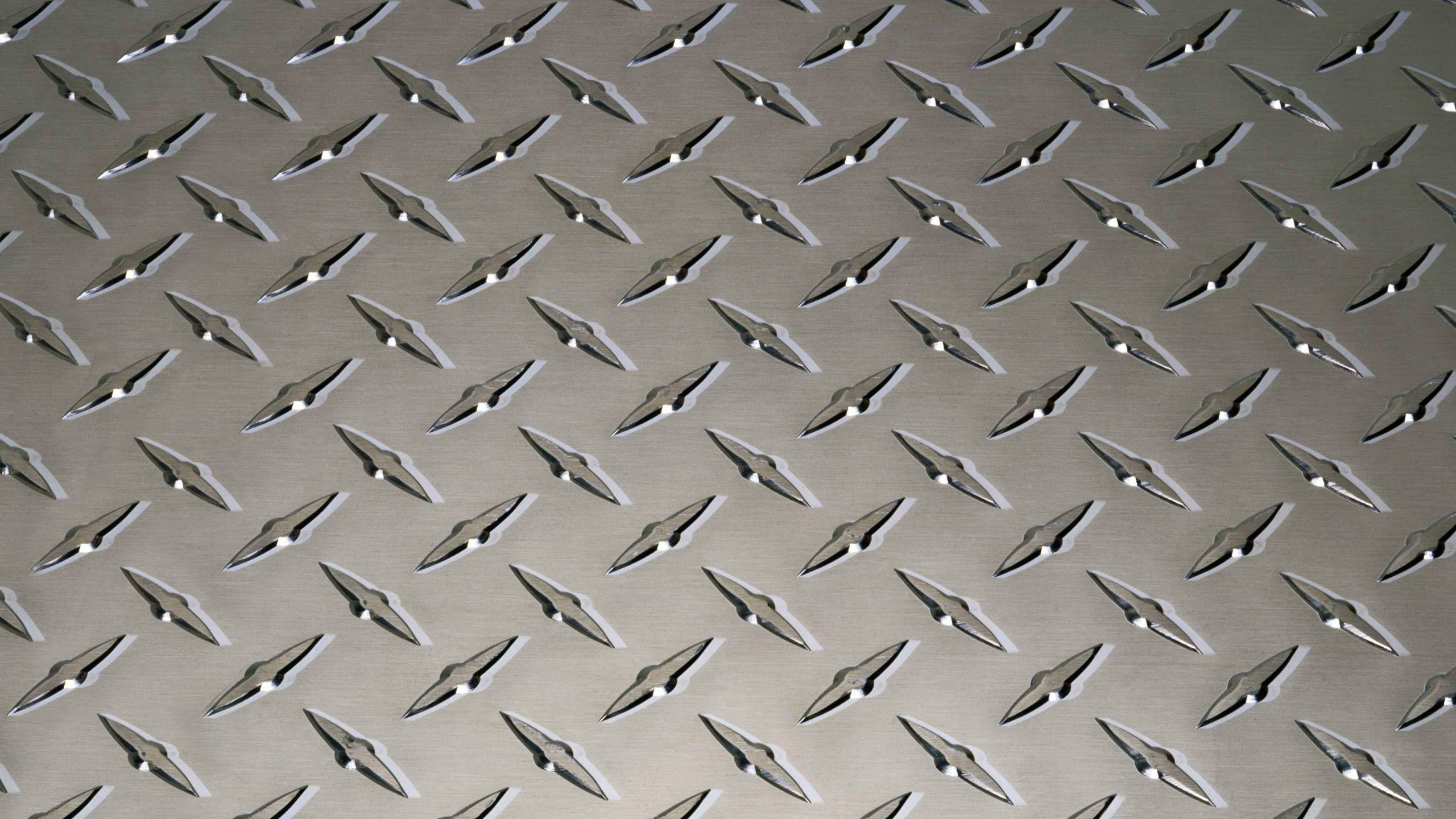 Обои Плиты диаманта, металл, узор, линия, сталь в разрешении 2560x1440