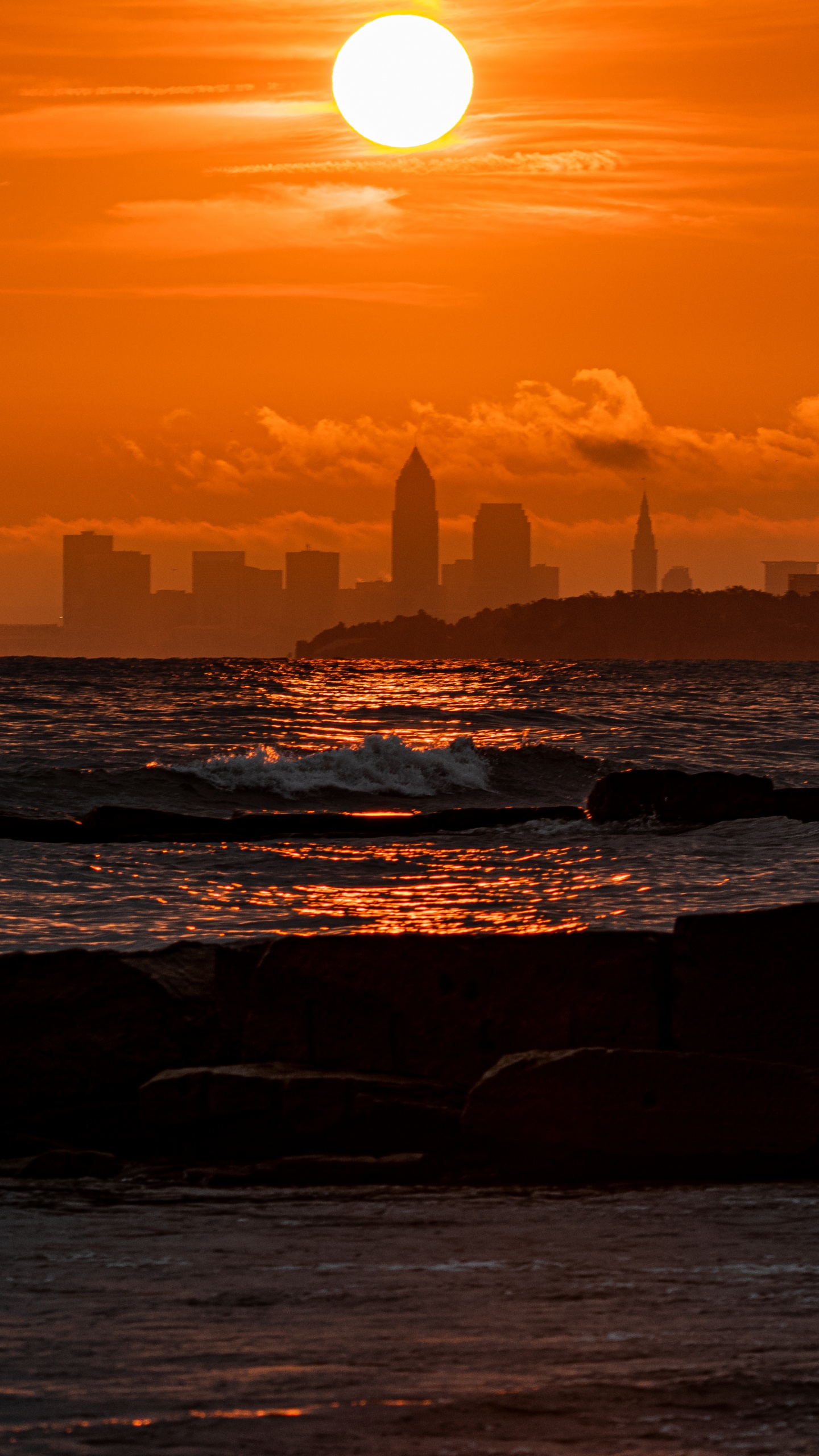 Обои закат, горизонт, послесвечение, море, восход солнца в разрешении 1440x2560