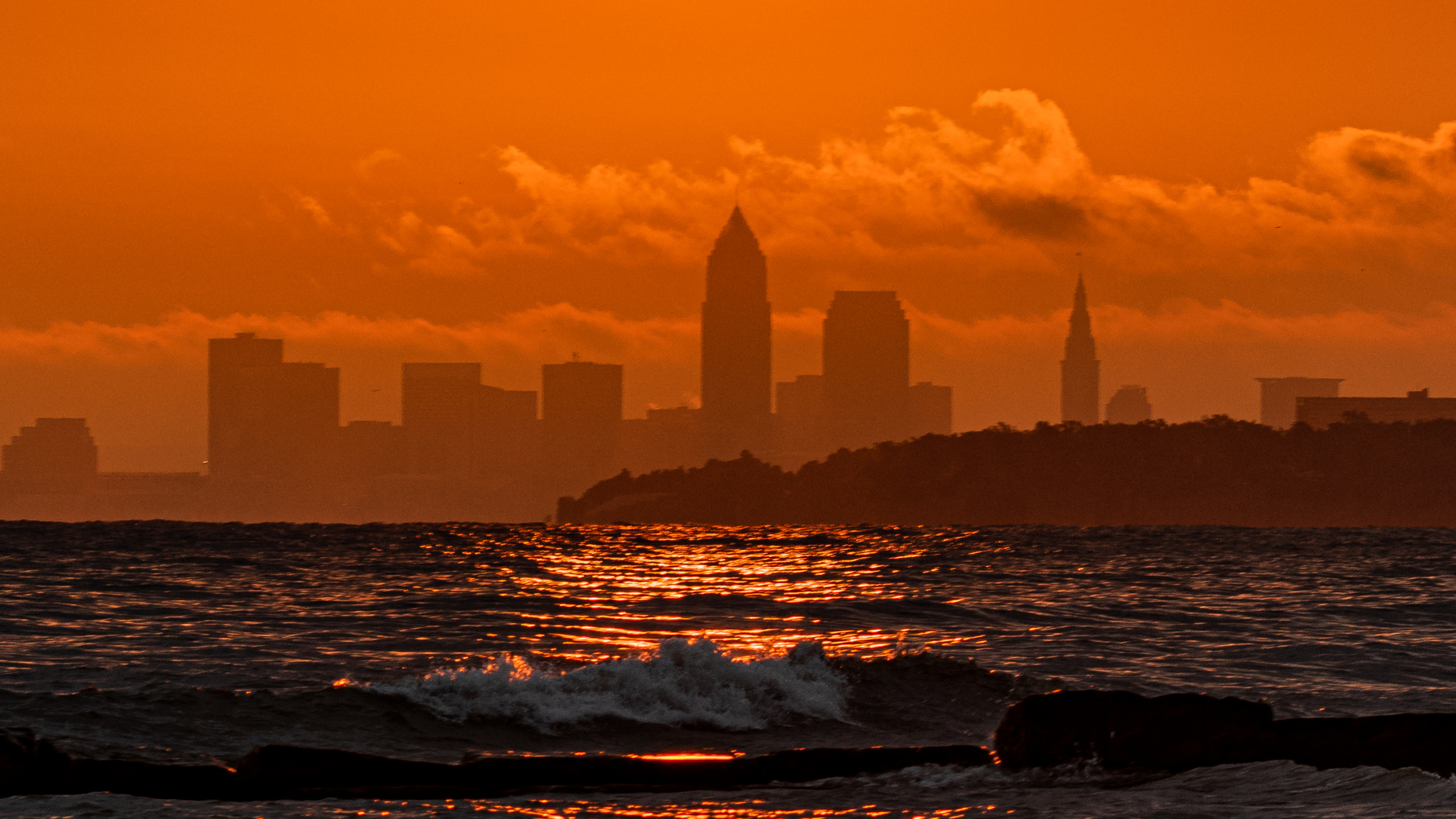 Обои закат, горизонт, послесвечение, море, восход солнца в разрешении 2560x1440