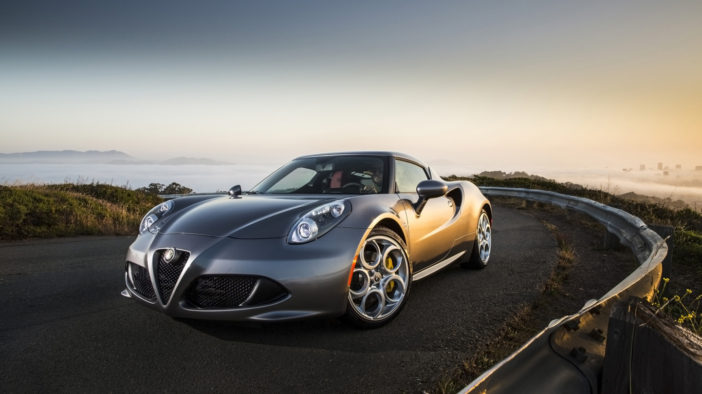 Обои Альфа Ромео, спорткар, суперкар, автомобилестроение, серебро в разрешении 1366x768