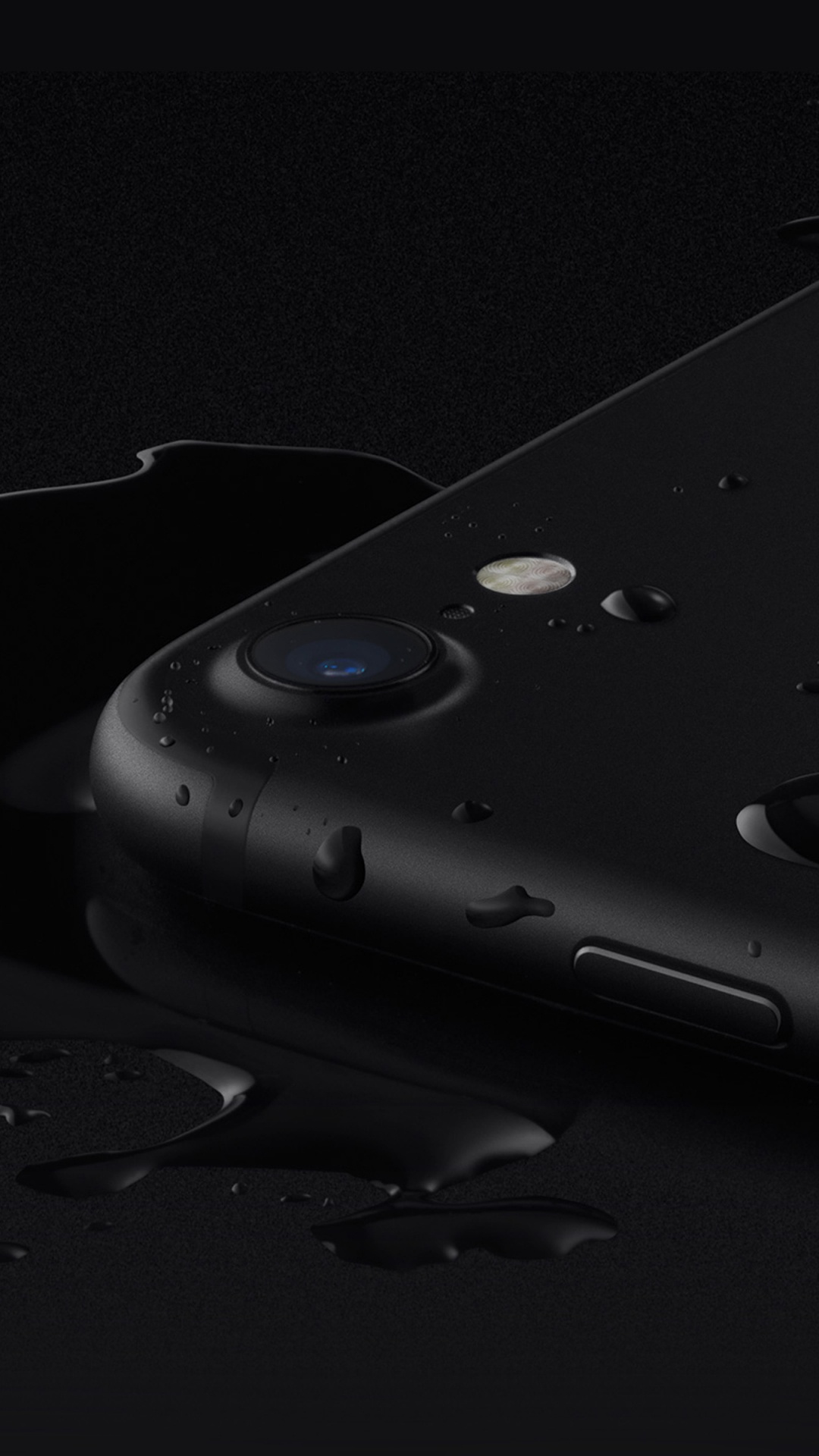 Обои apple, смартфон, черный, падение, вода в разрешении 1080x1920