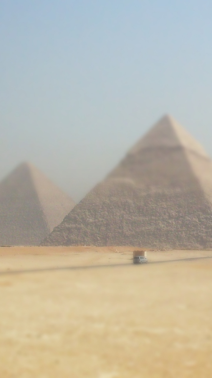 Обои пирамида, Чудеса мира, памятник, историческое место, Гиза в разрешении 720x1280