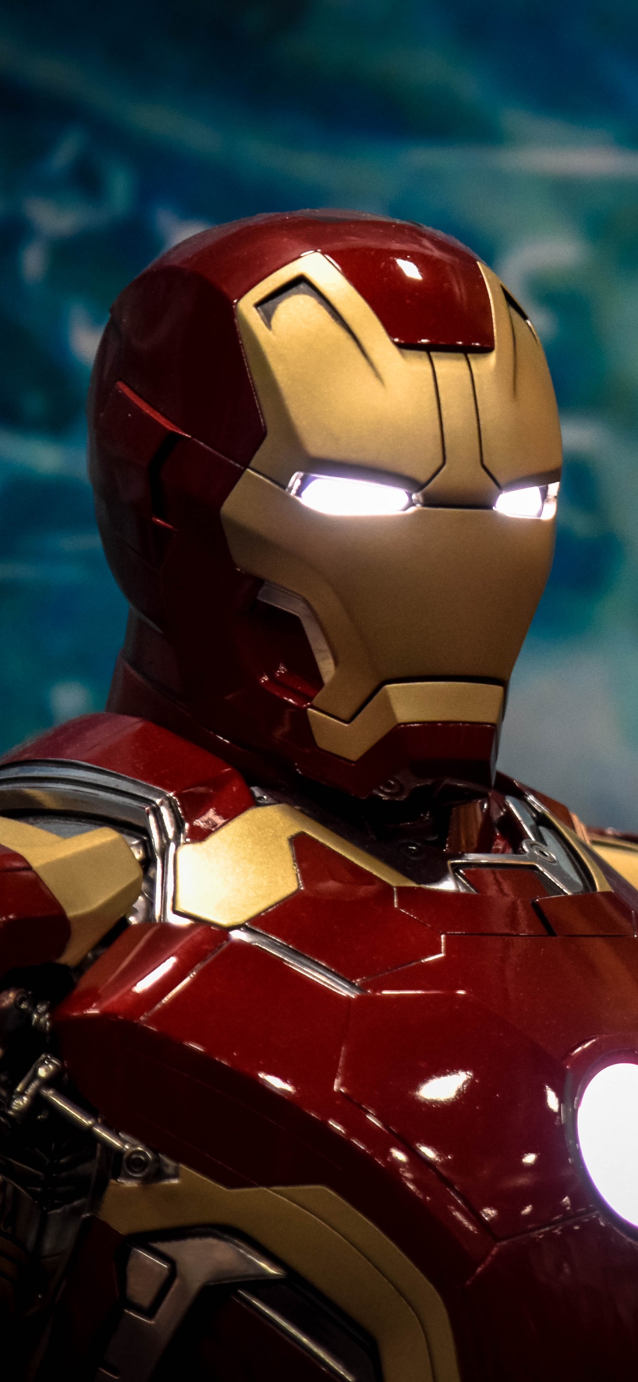 Обои Железный человек, супергерой, герой, фигурка, мстители в разрешении 1242x2688
