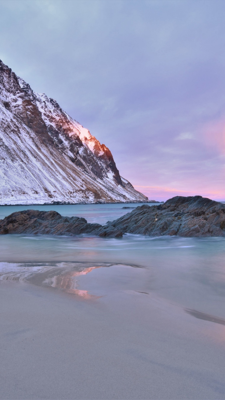 Обои ipod touch, вода, облако, гидроресурсы, гора в разрешении 750x1334