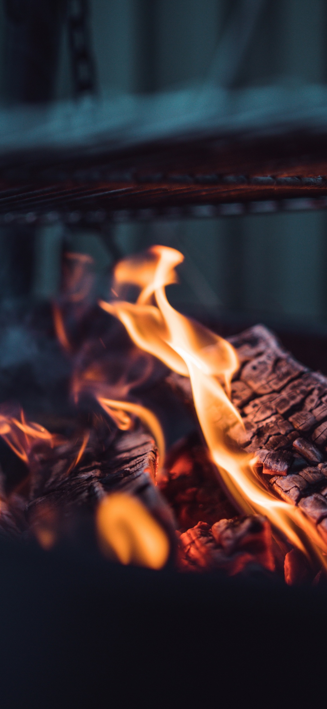 Обои огонь, пламя, тепло, газ, камин в разрешении 1125x2436