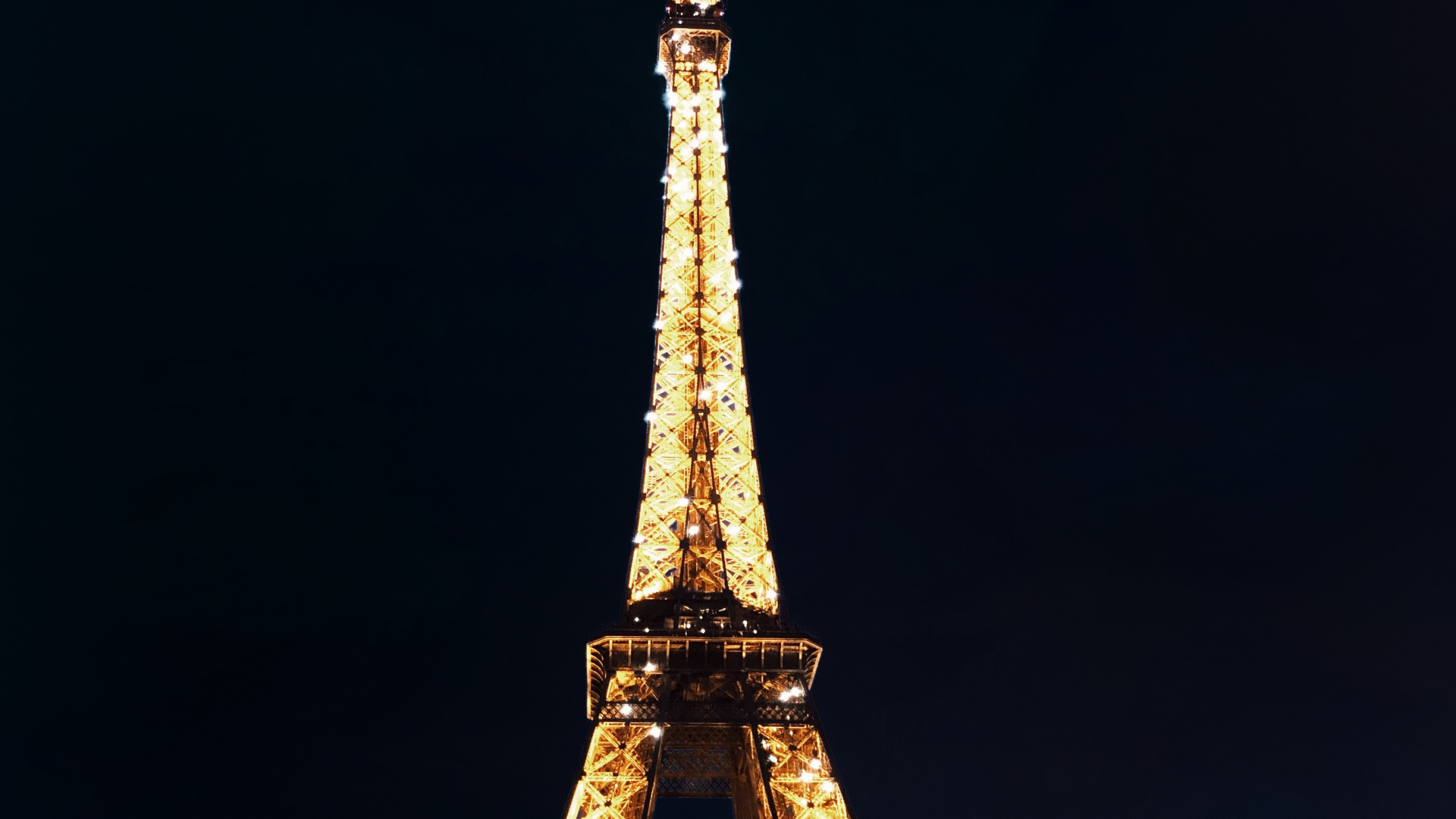 Обои Париж, Эйфелева башня, Музей Лувр, Марсово поле, Париж Техас Эйфелева башня в разрешении 2560x1440